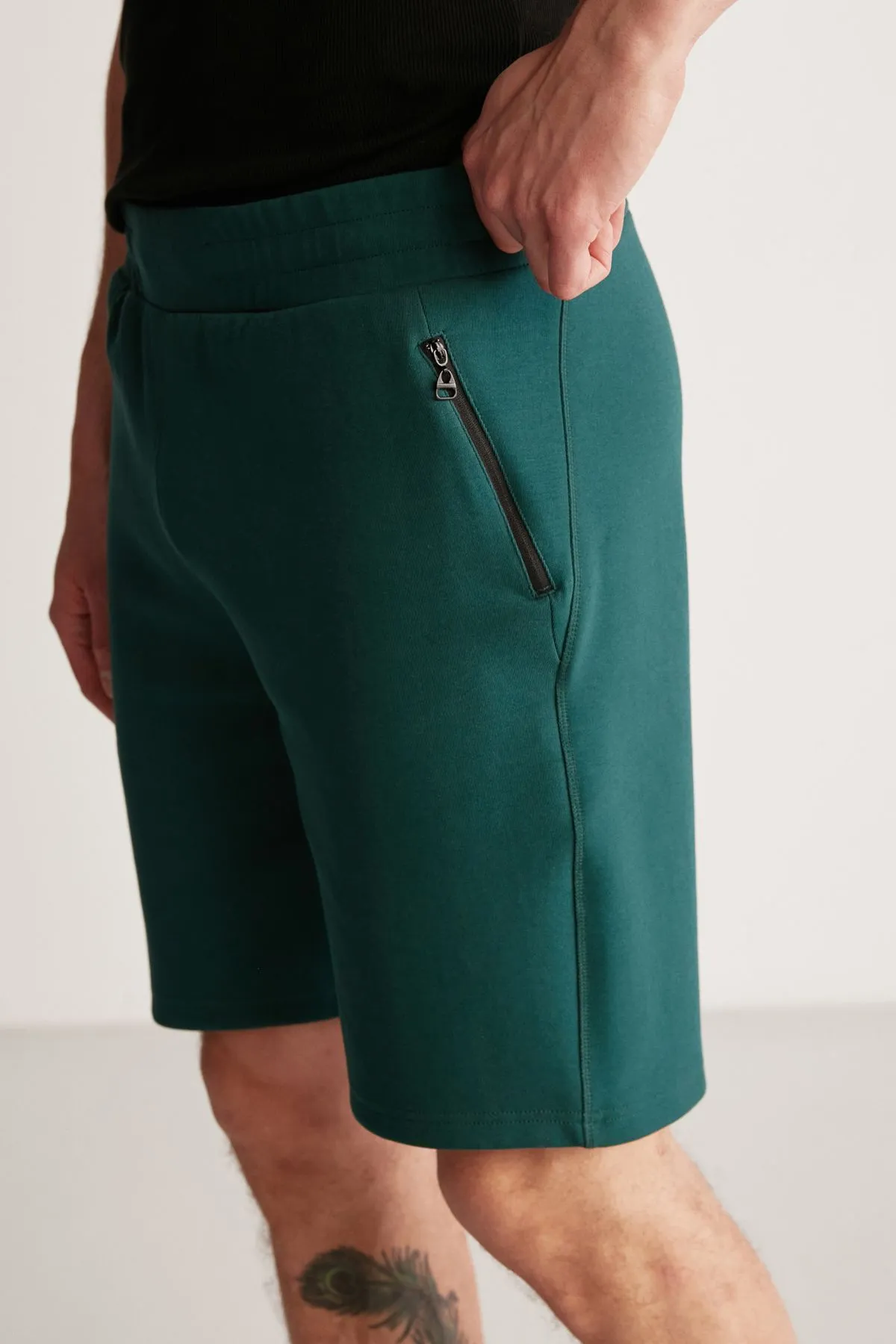 Colın Men's Relaxed Mold Waist Waist Green Shorts with Side Pockets