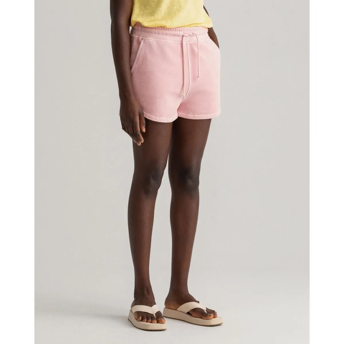 D1. Relaxed Sunfaded Shorts - Preppy Pink