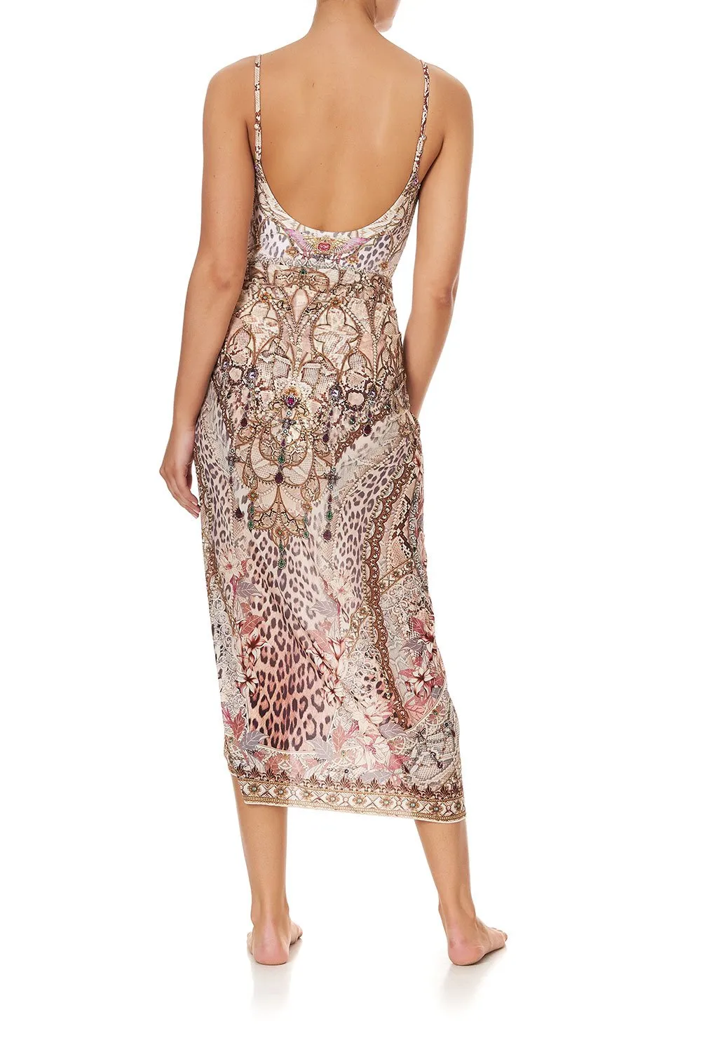 LONG SARONG ALL IS NOUVEEU