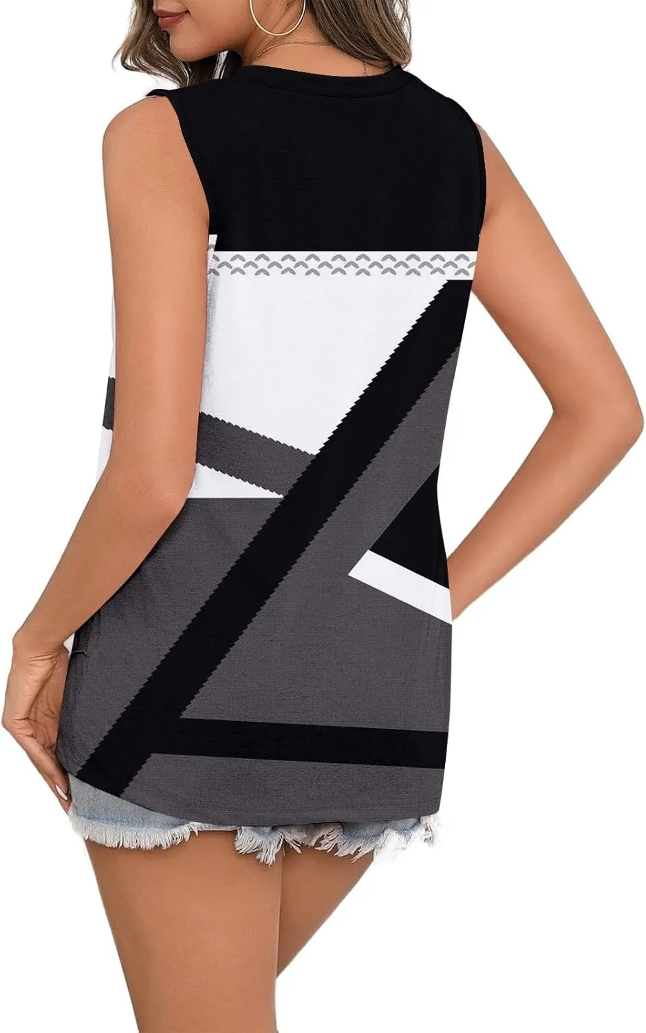 Women's Summer Tank Tops 2025 Fashion Pleated Crew Neck Floral Loose Fit Casual Sleeveless Flowy Boho Tunic Shirts